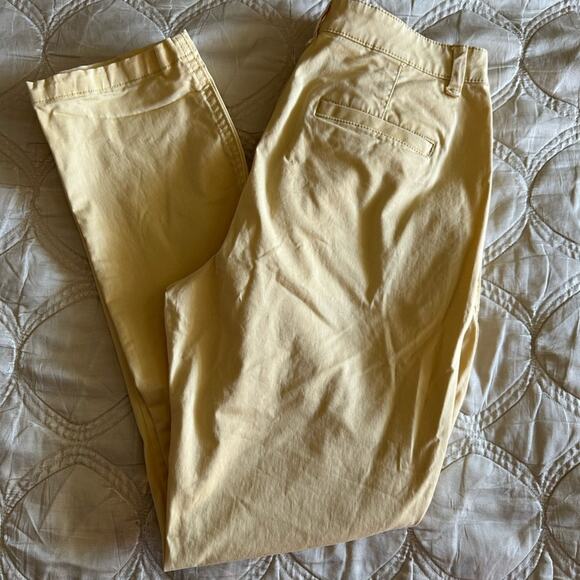 Slim Leg GAP Girlfriend Khaki Light Yellow Chinos - Picture 1 of 4